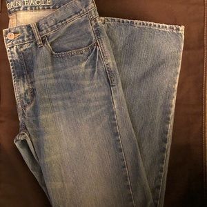 Men’s American Eagle low rise boot cut